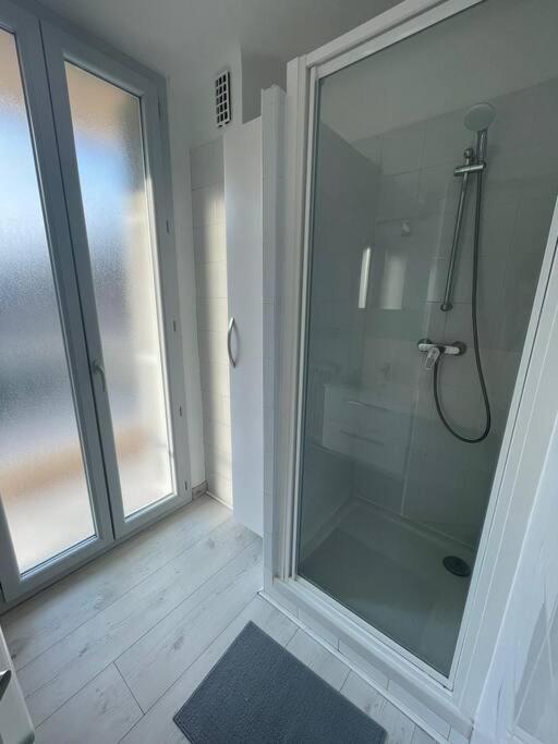 F2 Lumineux 8 Min A Pieds De La Plage ニース エクステリア 写真